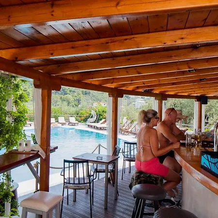 Nicolas And Appart hôtel Megali Ammos (Skiathos)