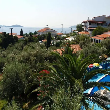 Apart-hotel Nicolas And