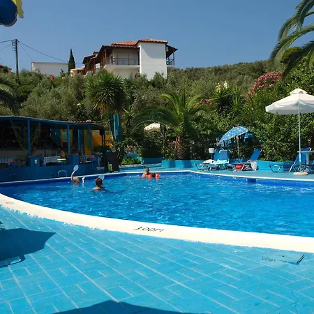 Nicolas And 2* Megali Ammos (Skiathos)