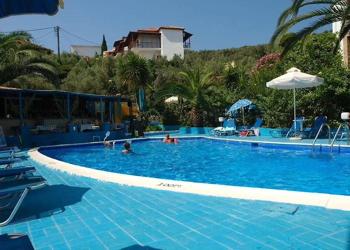 Nicolas And 2* メガリ・アモス